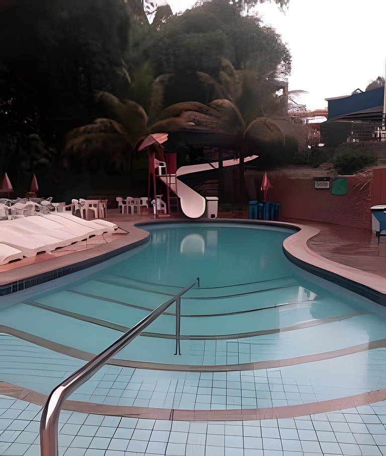 Suíte Golden Dolphin Roberto Imóveis