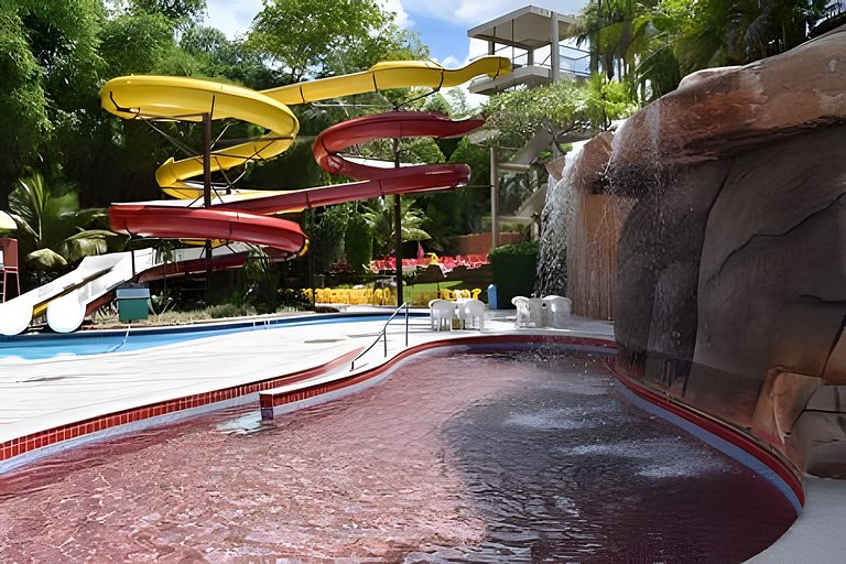 Suíte Golden Dolphin Roberto Imóveis