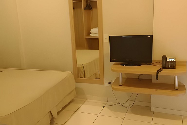 Flat Golden Express Roberto Imoveis