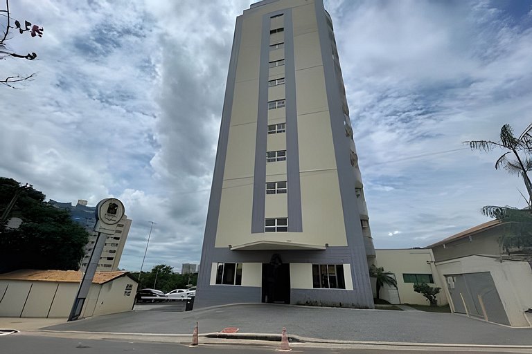 Flat Golden Express Roberto Imoveis