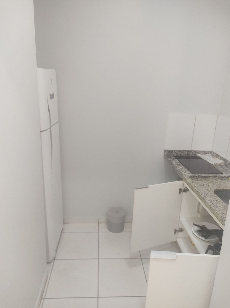 Flat Golden Express Roberto Imóveis